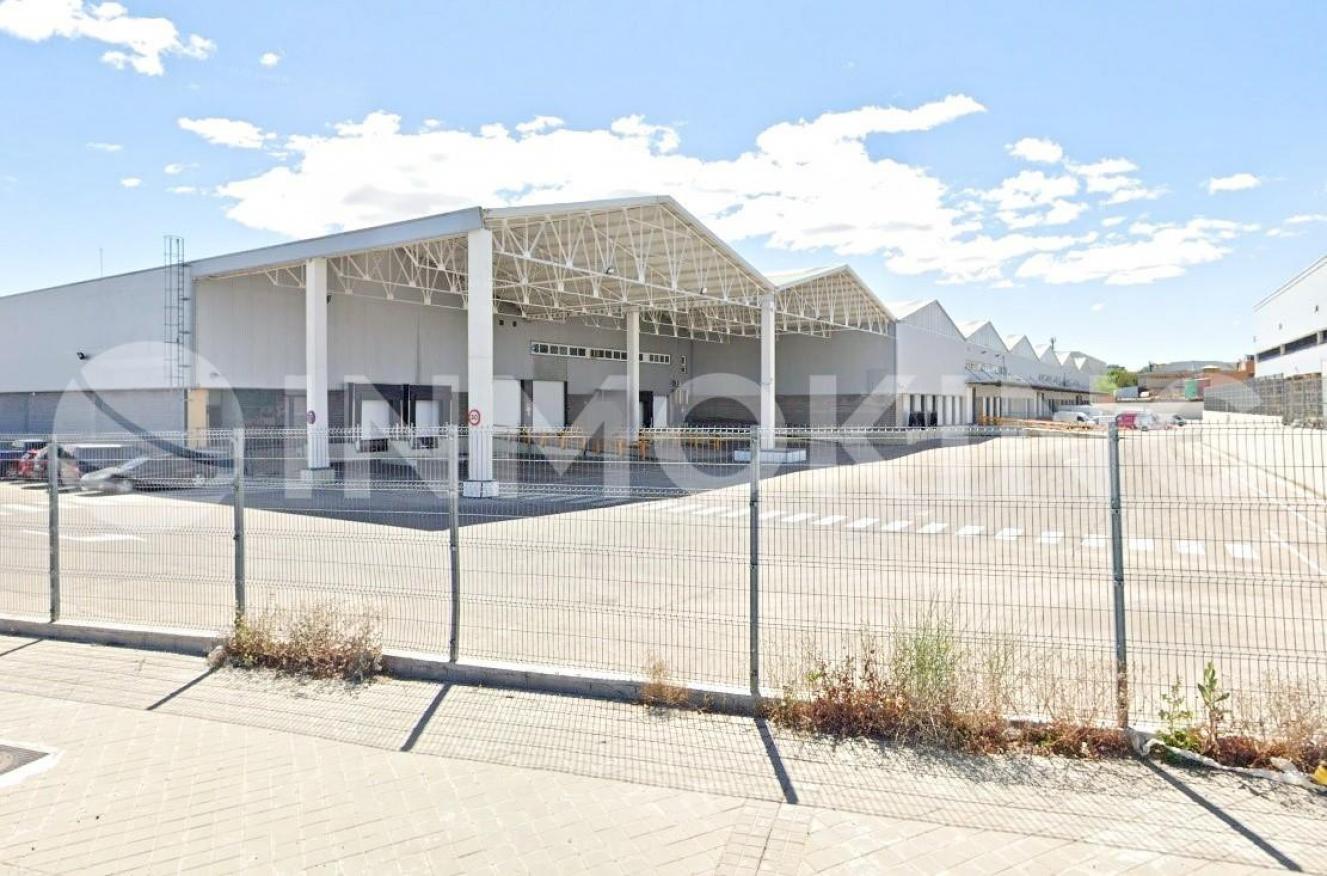 Foto de la propiedad Nave Logística en alquiler en Coslada